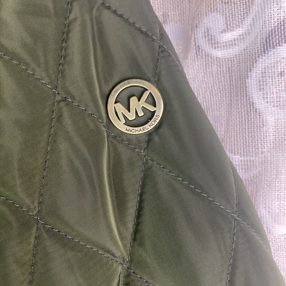 Michael Kors Quilted Jacket Faux Fur Sherpa Collar Olive Green Gold Lightweight - Picture 4 of 13